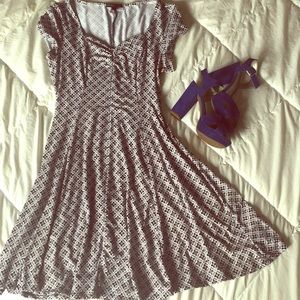 Bebop black and white dress